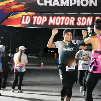 Runner Photo 7660142