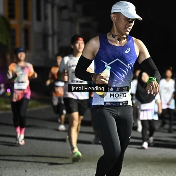 Runner Photo 7660192