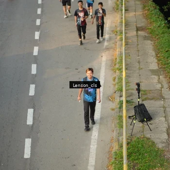 Runner Photo 7660194