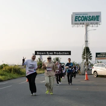 Runner Photo 7660208