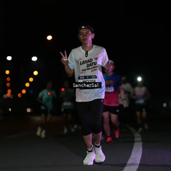 Runner Photo 7660214