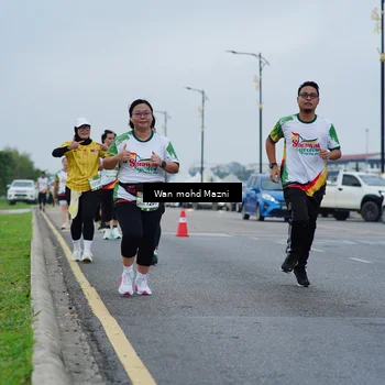 Runner Photo 7660216