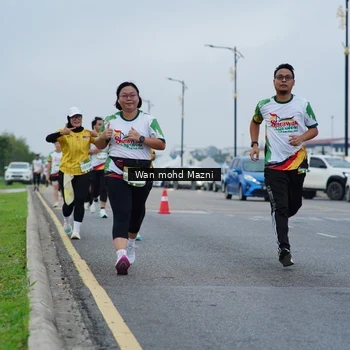 Runner Photo 7660217