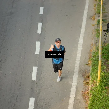 Runner Photo 7660256