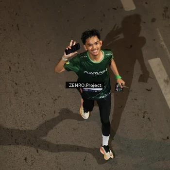 Runner Photo 7660267