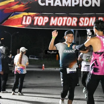 Runner Photo 7660281