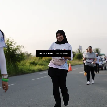 Runner Photo 7660283