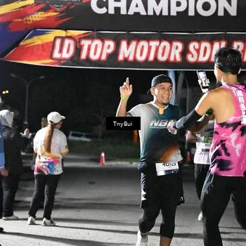 Runner Photo 7660289