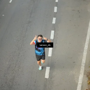 Runner Photo 7660297