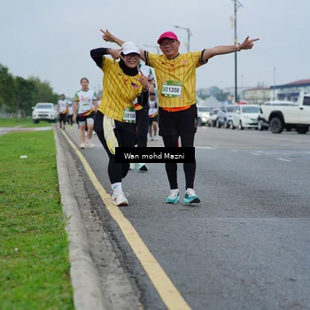 Runner Photo 7660306