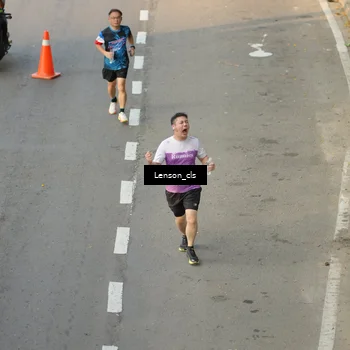 Runner Photo 7660346