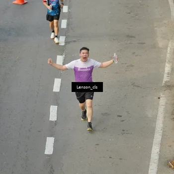 Runner Photo 7660350