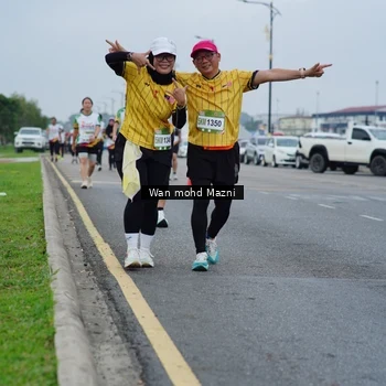 Runner Photo 7660358