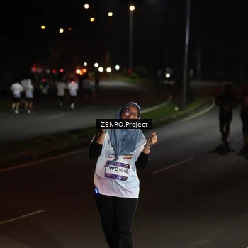 Runner Photo 7660368
