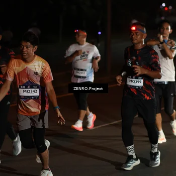 Runner Photo 7660386