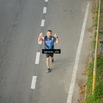 Runner Photo 7660387