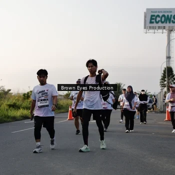 Runner Photo 7660390