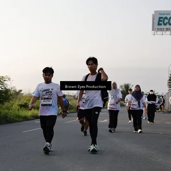 Runner Photo 7660404