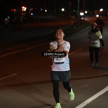 Runner Photo 7660421