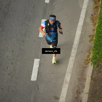 Runner Photo 7660423