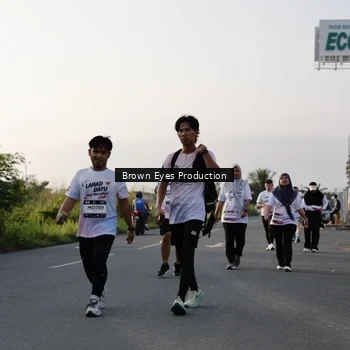 Runner Photo 7660426