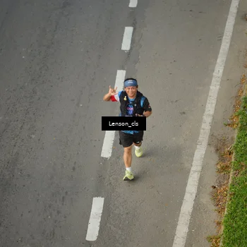 Runner Photo 7660430