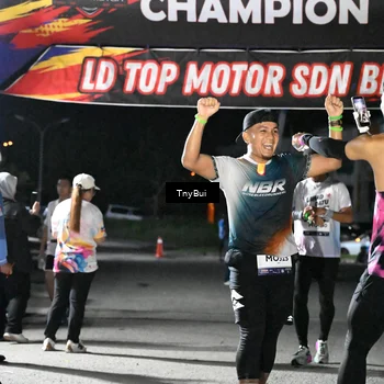 Runner Photo 7660431
