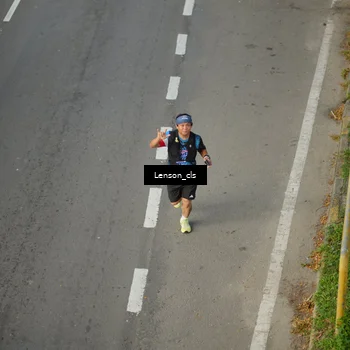 Runner Photo 7660437