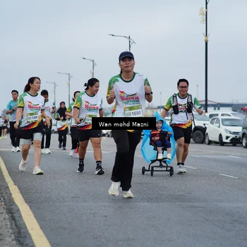 Runner Photo 7660456