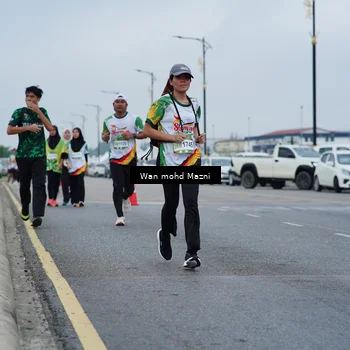 Runner Photo 7660460