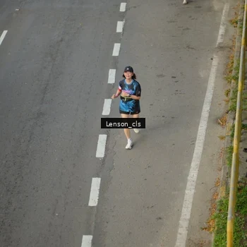 Runner Photo 7660470