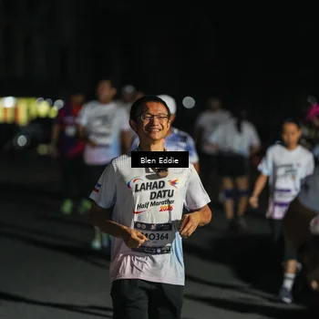 Runner Photo 7660471