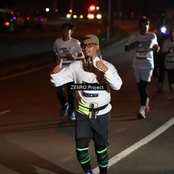 Runner Photo 7660472