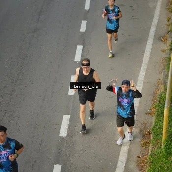 Runner Photo 7660494