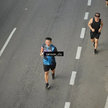 Runner Photo 7660497