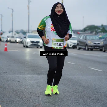 Runner Photo 7660500