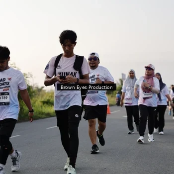 Runner Photo 7660503