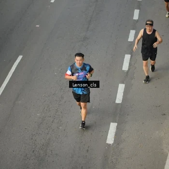 Runner Photo 7660508