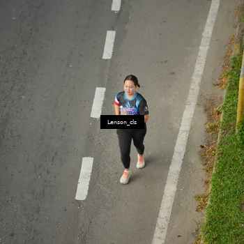 Runner Photo 7660511