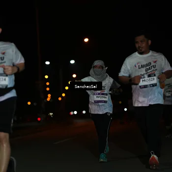 Runner Photo 7660520