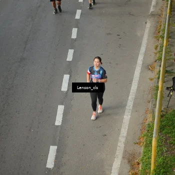 Runner Photo 7660525