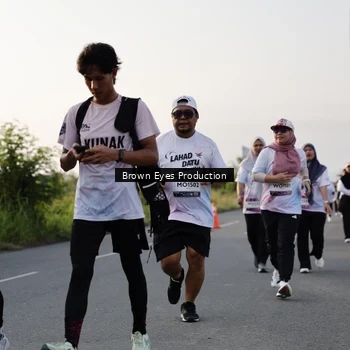 Runner Photo 7660528