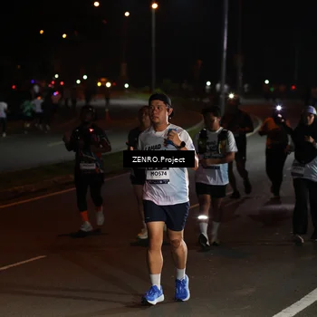 Runner Photo 7660533