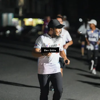 Runner Photo 7660546