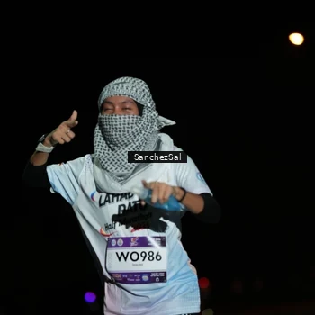 Runner Photo 7660553