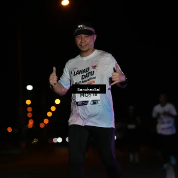Runner Photo 7660562