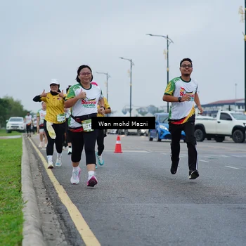 Runner Photo 7660563