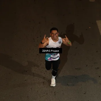 Runner Photo 7660565