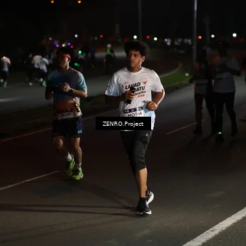 Runner Photo 7660577