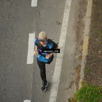 Runner Photo 7660580